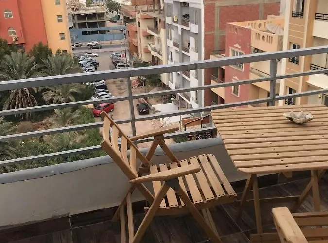Sea View At Sheraton Road 2 Bed Apartman